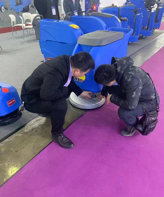 西青小型电动洗地机是否适合用于环卫保洁